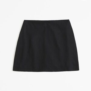 The A&F Scarlett Linen-Blend Mini Skort